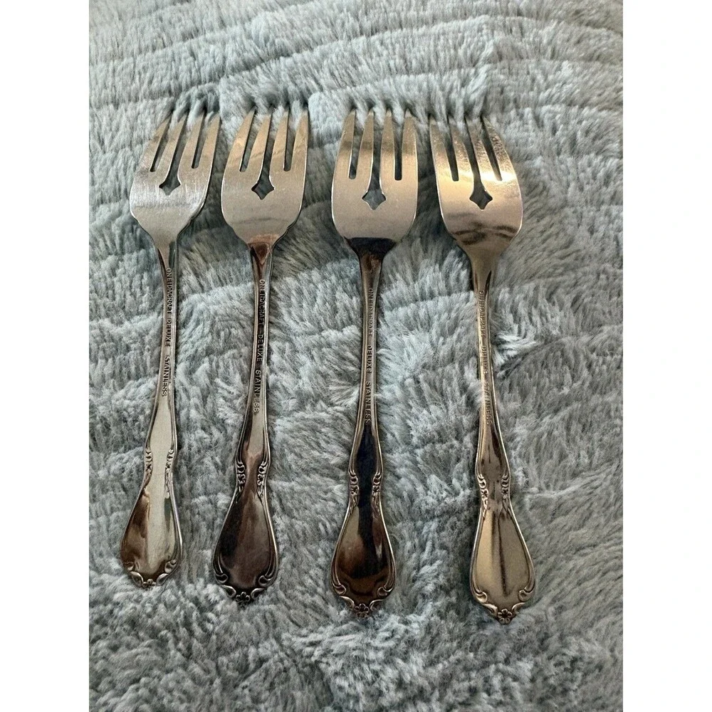 Oneida Craft Stainless Chateau 4 Salad Forks Deluxe
